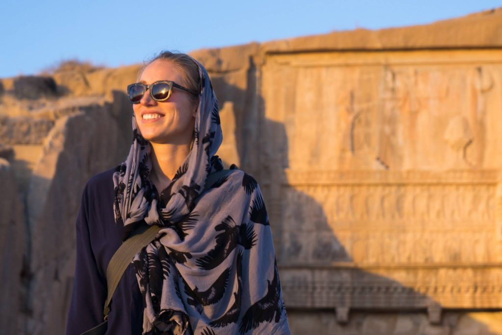 Emilie ved Persopolis - Om at rejse solo kvinde i Iran
